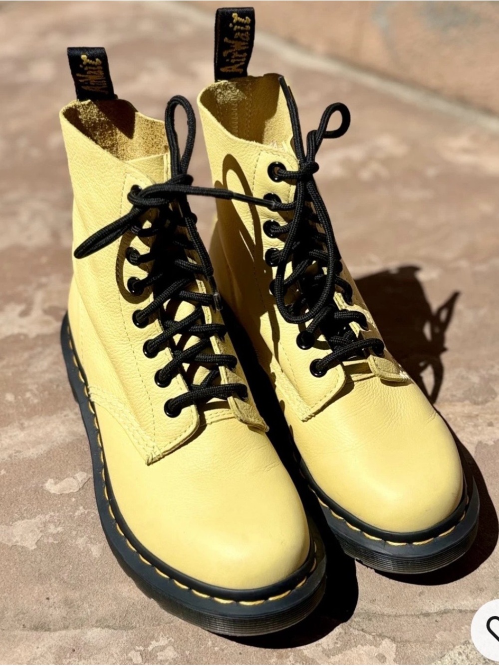Dr. Martens Yellow Leather Lace-Up Combat Boots pascal 1460/size 6/37